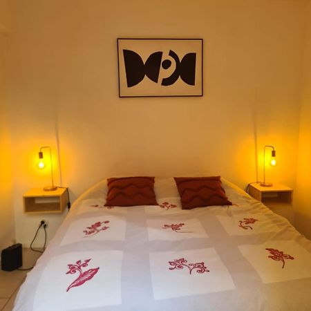 Appartement Intra Muros Avec Cour Privee อาวีญง ภายนอก รูปภาพ