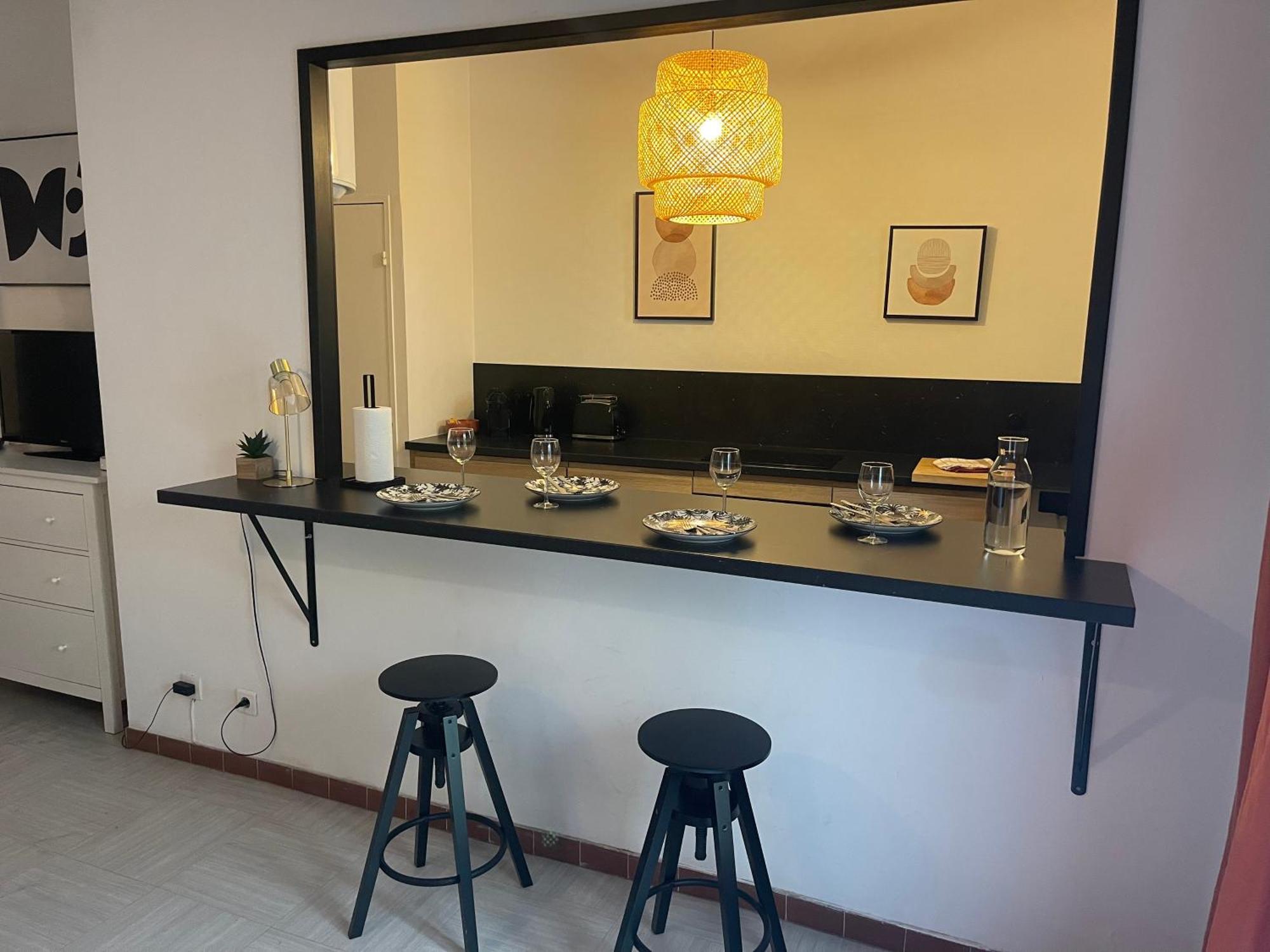 Appartement Intra Muros Avec Cour Privee อาวีญง ภายนอก รูปภาพ